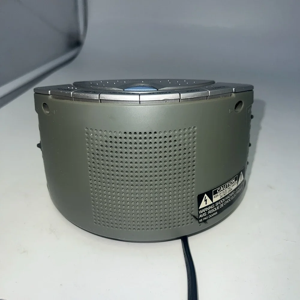 Emerson Dual Alarm Radio/Alarm Clock # CK5051 Grey Silver Vintage Tested Works